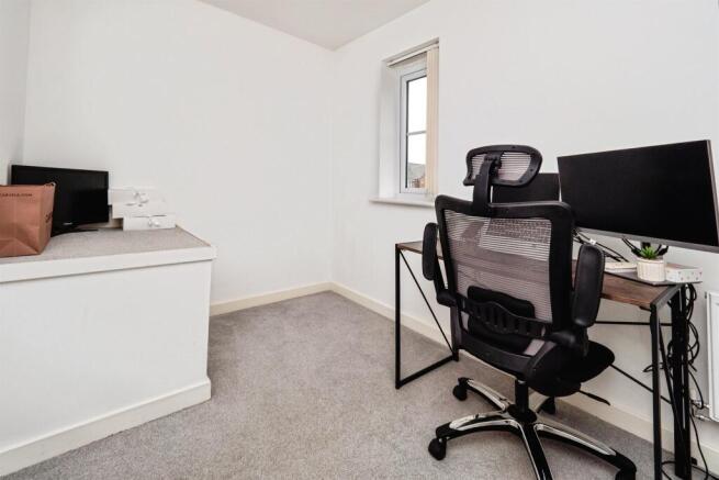 2 bed Terraced for sale Image 11