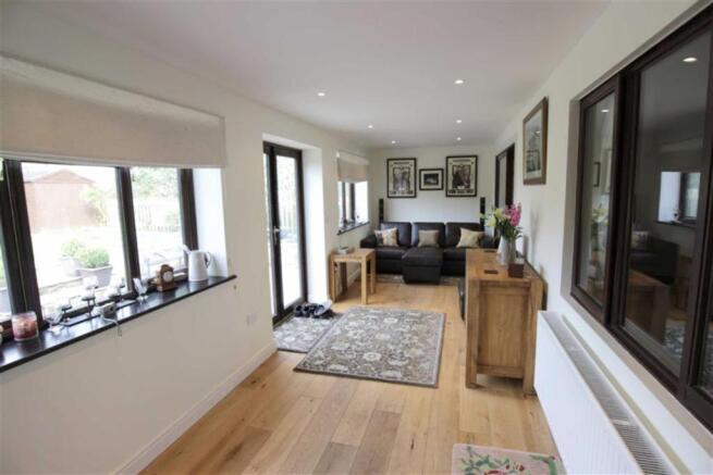 GARDEN ROOM