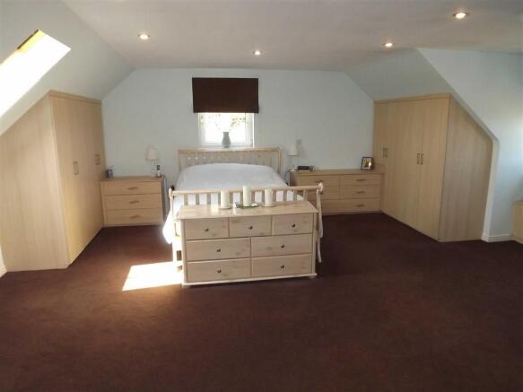 BEDROOM 1