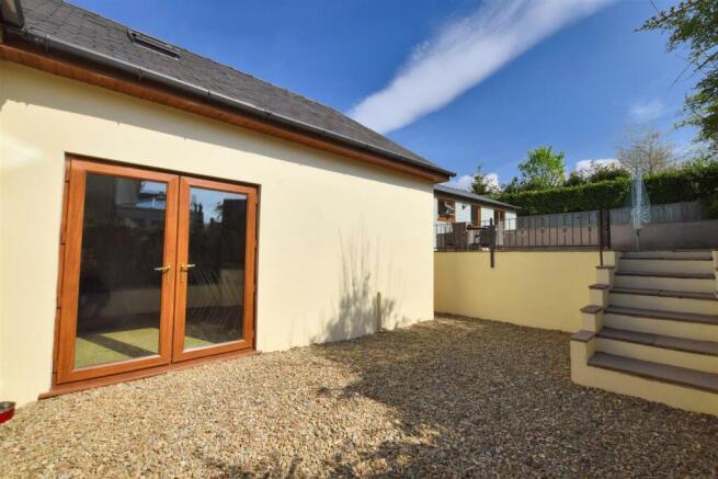 Gravelled Area - Side Garden