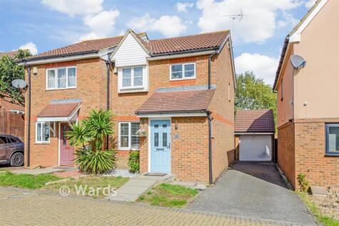 Maritime Gate, Gravesend, Kent.=