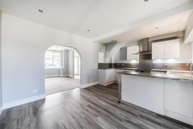 Kitchen/Dining Room