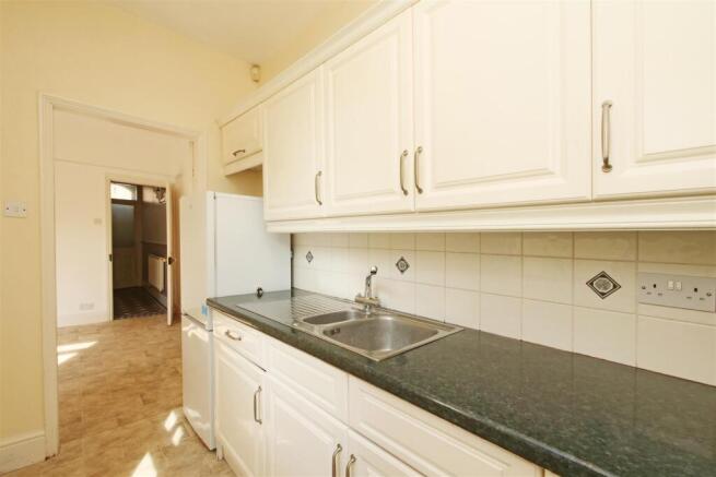 2 bed Terraced for sale Image 6