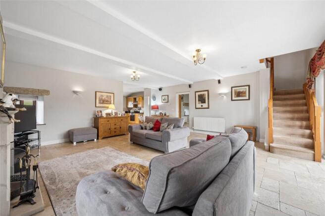 4 bed Detached for sale Image 5