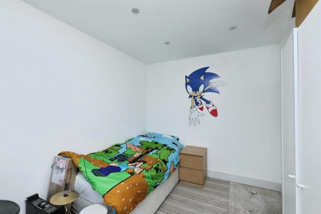 3 bed Semi-Detached for sale Image 7