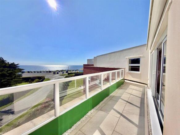 Wrap around balcony