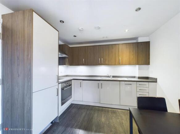 CAM05016G0-PR0020-ST