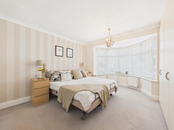 3 bed Bungalow for sale Image 8