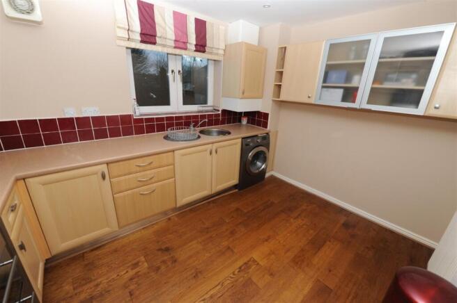 2 bed Apartment for sale Image 7