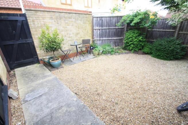 rear garden a.JPG