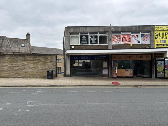 33 kirkgate 1 of 5.JPEG