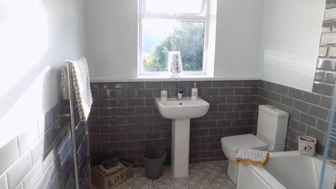 Photo 16