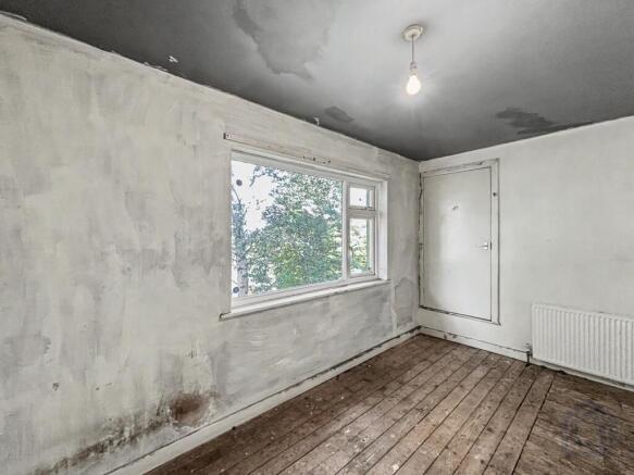 2 bed Semi-Detached for sale Image 10