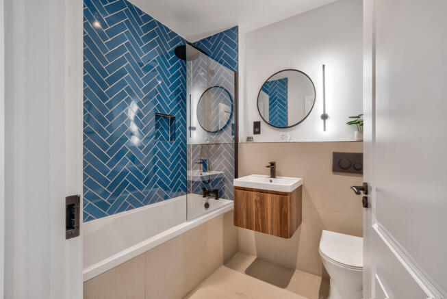 flat 3 bathroom