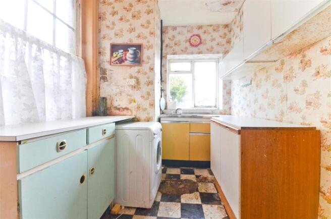 Kitchen - Ventnor - Isle of Wight Estate Agents.JP