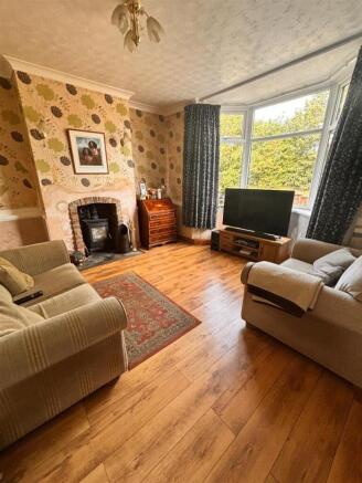 4 bed Detached for sale Image 11