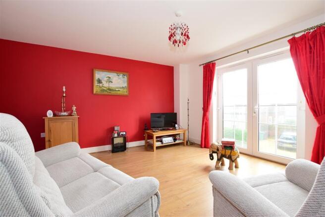 Kitchen/ Living Room