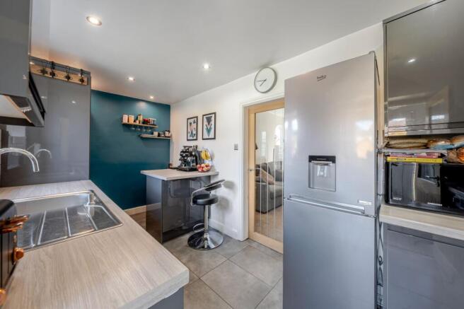 2 bed Terraced for sale Image 6