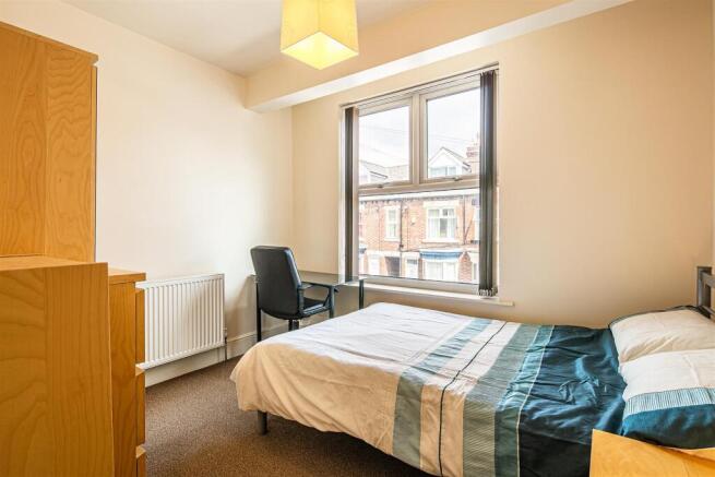 4 bed Terraced for sale Image 12