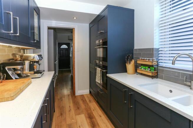 CliftonStreet8.jpg