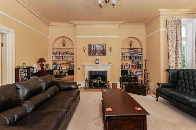 7 bed Semi-Detached for sale Image 7