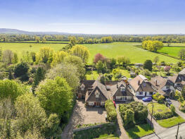 Holmlea, Tring Road, Gubblecote, Tring HP23 4QJ
