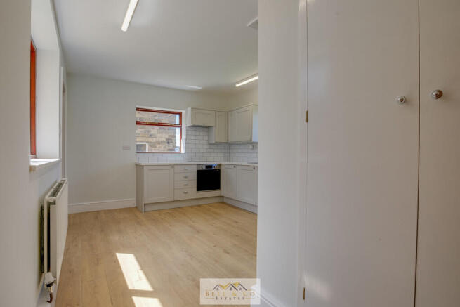 4 bed Detached for sale Image 6