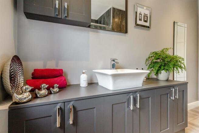 8512800-interior08.jpg
