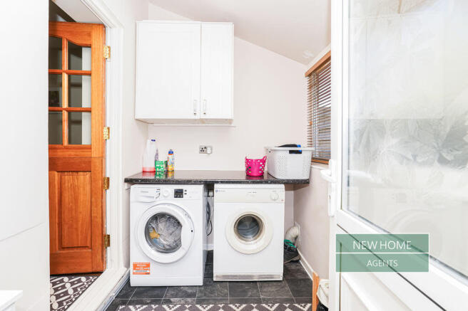 3 bed Terraced for sale Image 4