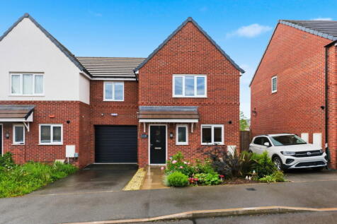 Horwood Drive, Gedling, Nottinghamshire, NG4 4NF