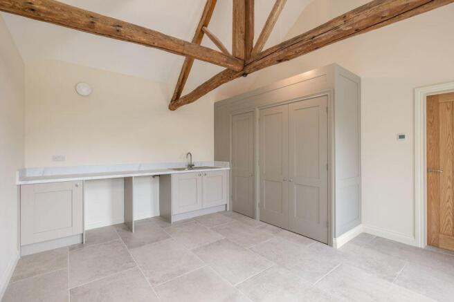 4 bed Barn Conversion for sale Image 12