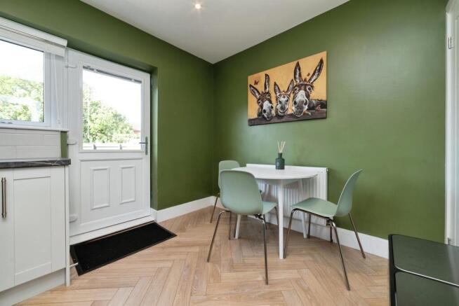 3 bed Terraced for sale Image 8