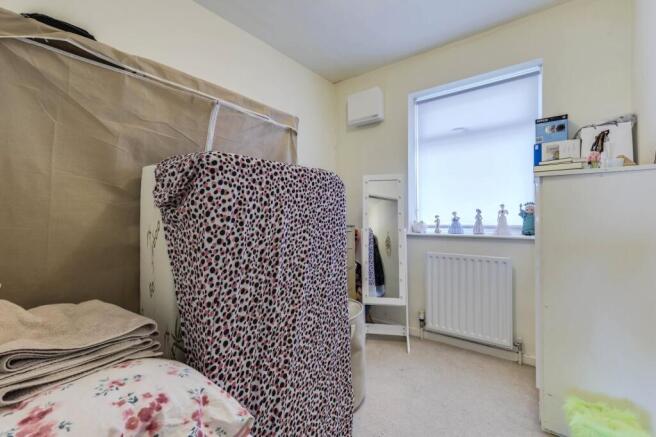 2 bed Flat for sale Image 9