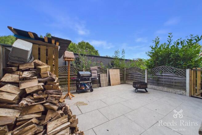 2 bed Terraced for sale Image 9
