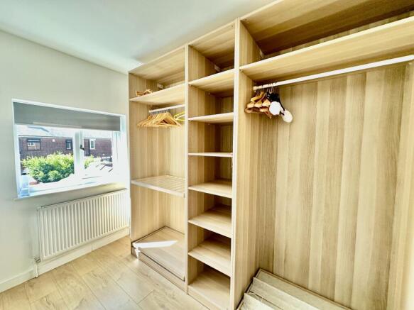 3 bed Terraced for sale Image 11