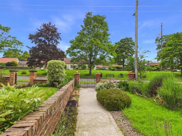 Front Garden.jpg