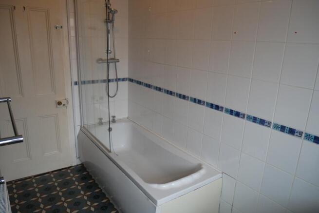 2 bed House to rent Image 9