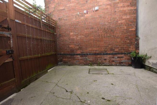 Courtyard Rear Garden
