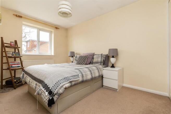 14 Hampden Close (12).jpg