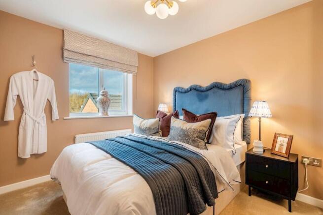4 bed Detached to rent Image 7