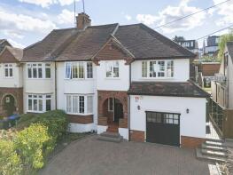 16, Amberley Road, Buckhurst Hill IG9 5QW