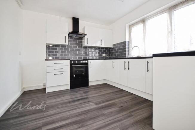 pine kitchen 1