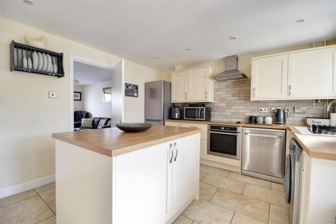 Kitchen / breakfast room