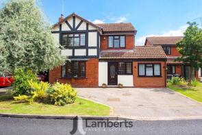 8, Riverside, Studley B80 7SD
