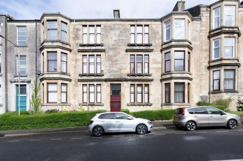 Robertson Street, Greenock, PA16