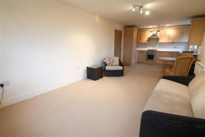 Lounge/dining/kitche