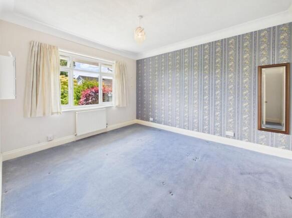 3 bed Semi-Detached Bungalow for sale Image 12