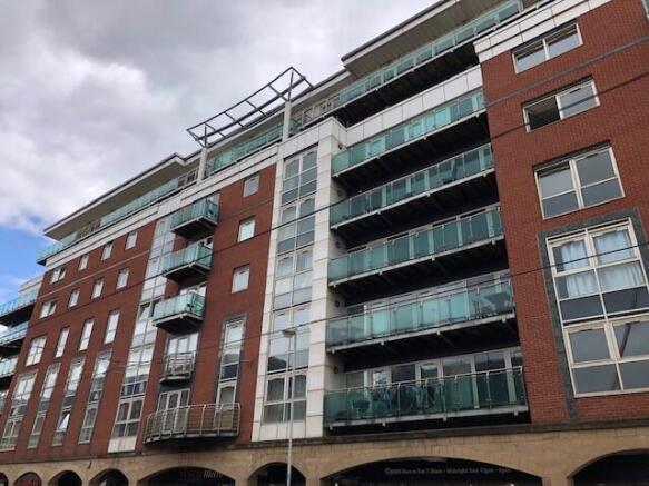 2 bed Apartment to rent Image 9