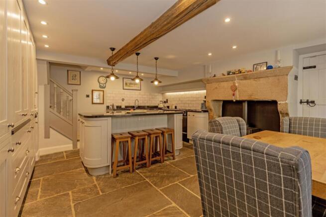 Kitchen-3.jpg