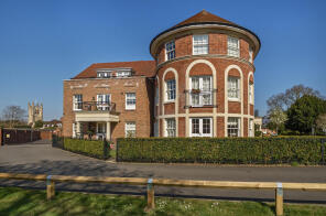 Flat 49, Hawthorn Lodge, Longbridge, Farnham GU9 7GG